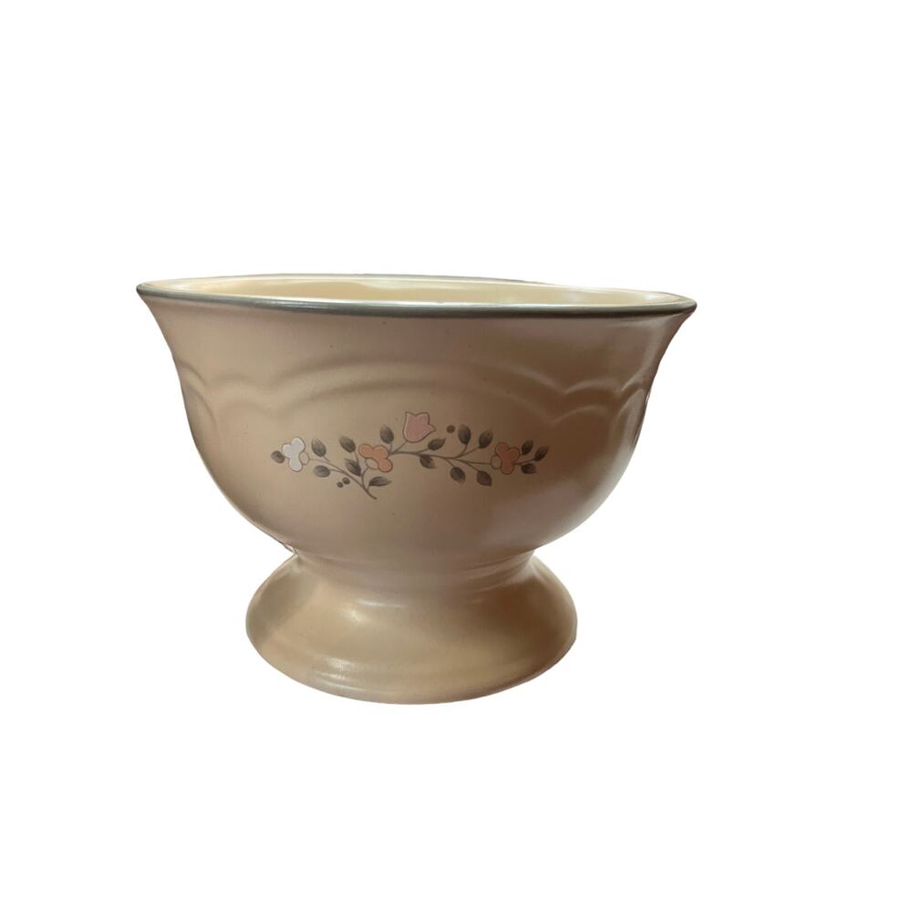 Vintage Pfaltzgraff Remembrance 6 x 4 1/2 footed bowl No chip or flaws‎